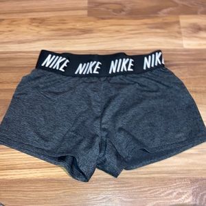 Nike woman shorts